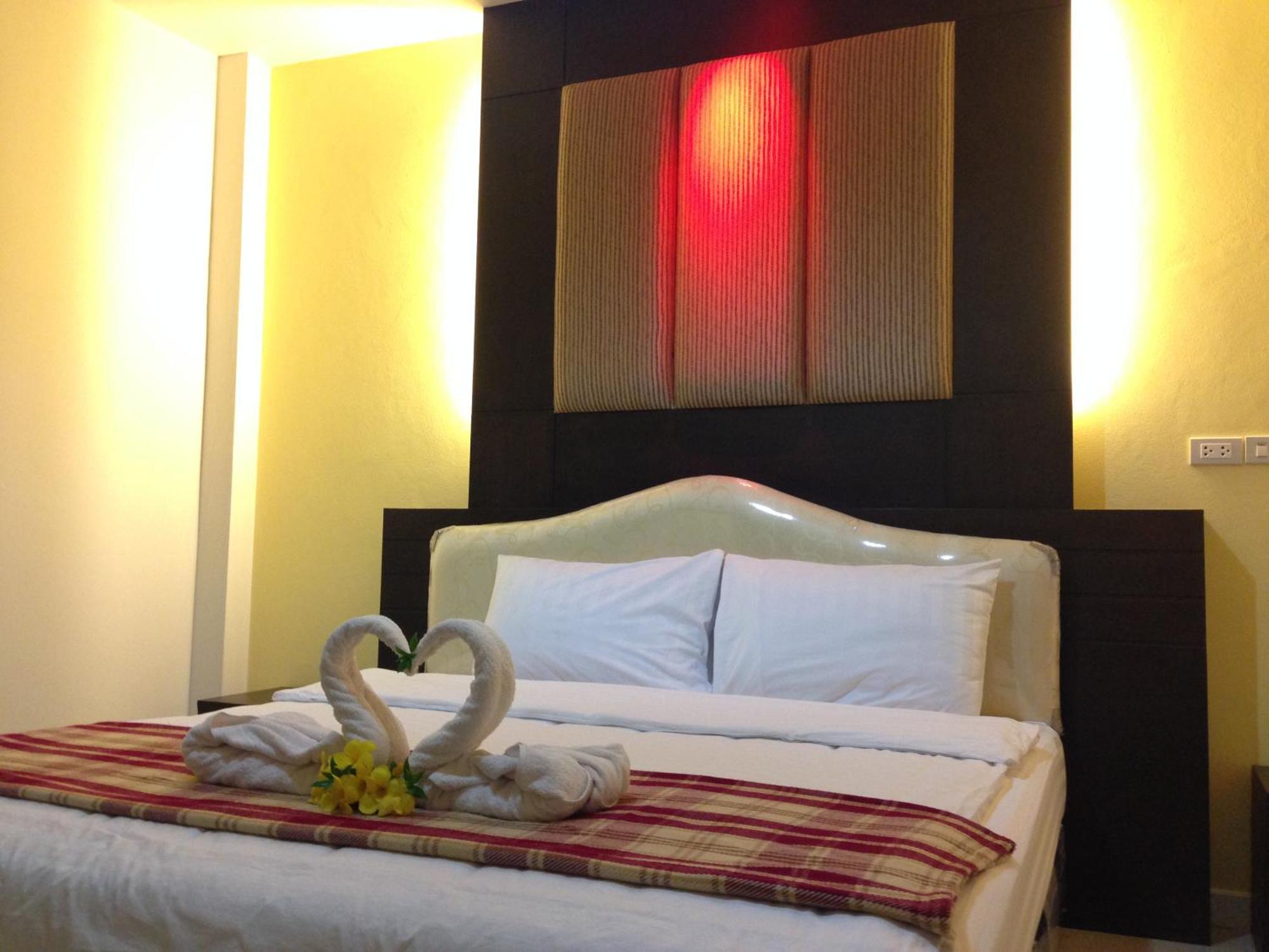 Saabpaiboon Grand Resort Ban Talat Oda fotoğraf