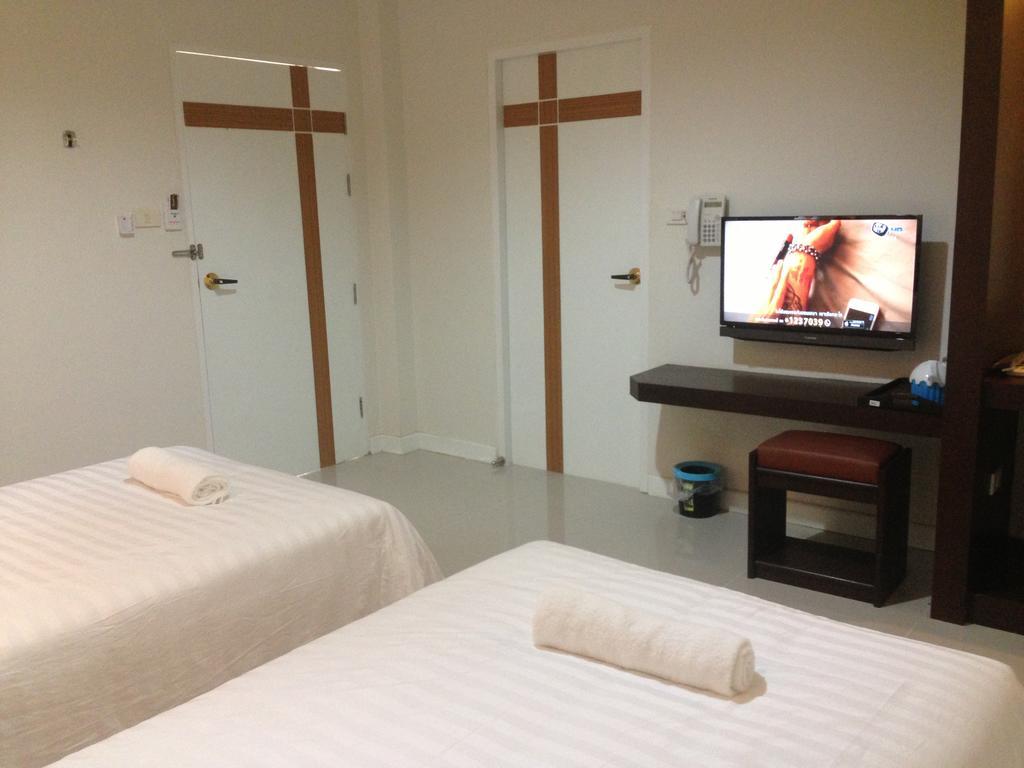 Saabpaiboon Grand Resort Ban Talat Oda fotoğraf