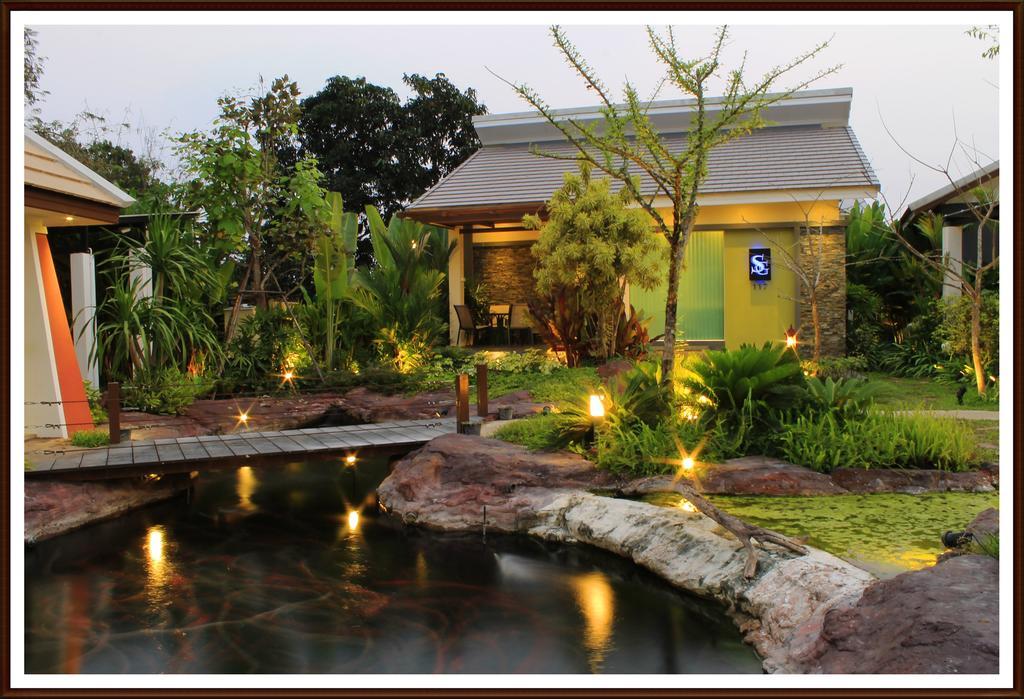 Saabpaiboon Grand Resort Ban Talat Oda fotoğraf
