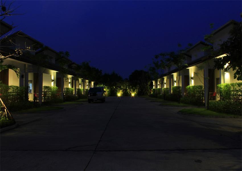 Saabpaiboon Grand Resort Ban Talat Oda fotoğraf